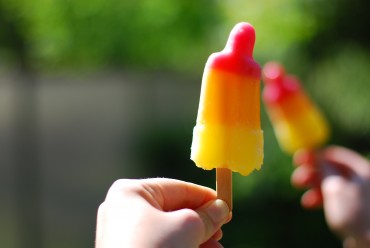 Liftshare: Don't drive after consuming alcoholic ice-lollies- car share instead!